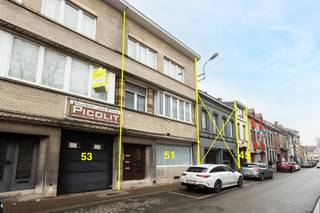 Ce projet d'investissement (surface de 469 m2 ) comprend deux entités :Gasthuisstr. 45 : au rez-de-chaussée, une entrée vers le garage couvert loué...