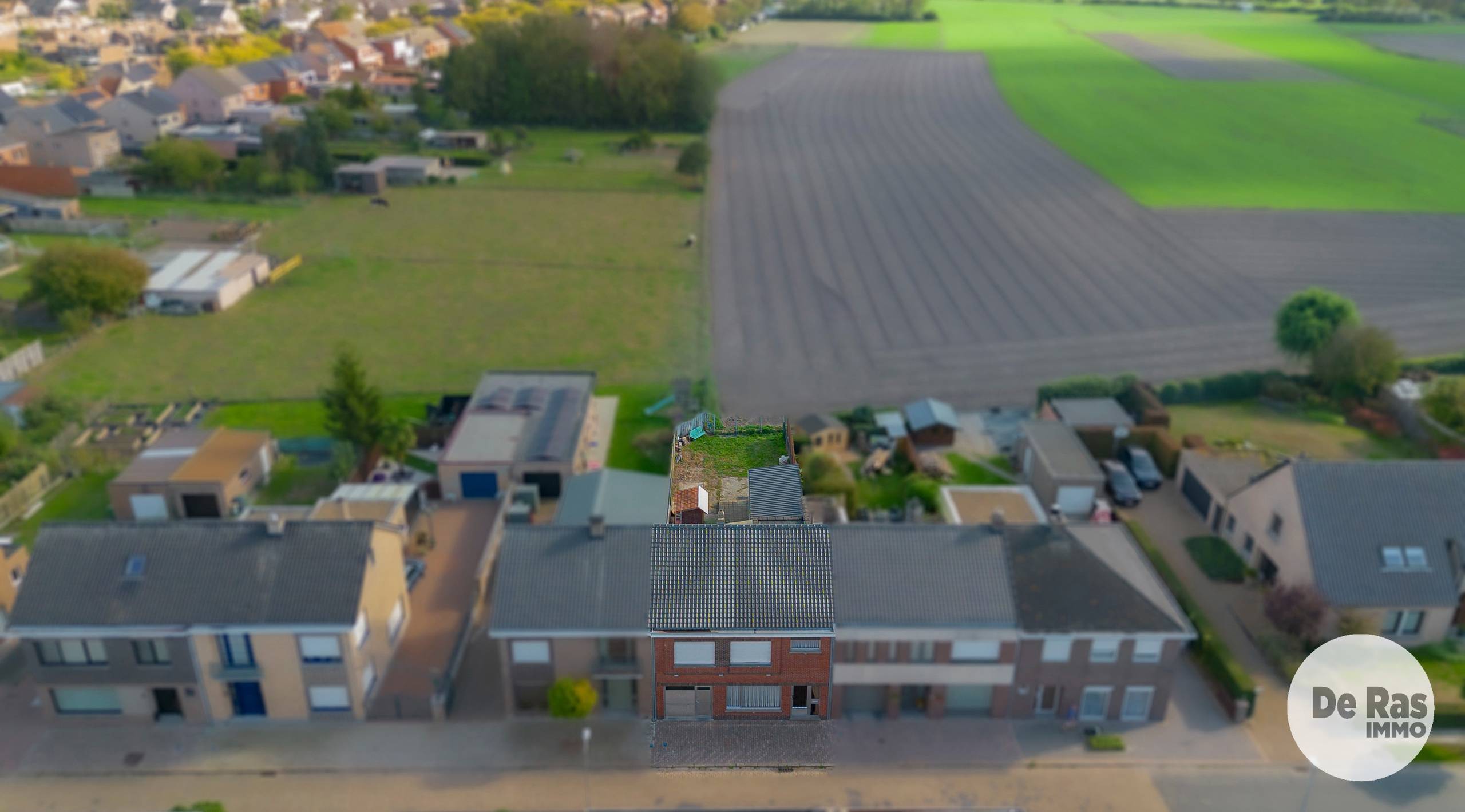 ZELE - Te renoveren woning met 3 kamers en leuke tuin - foto 2
