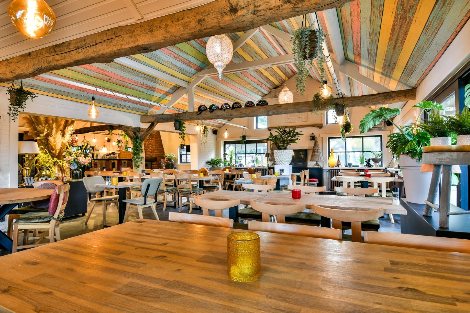 Exclusief domein met restaurant/feestzaal en luxueuze woning op 5 Ha te Torhout - foto 5