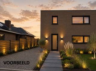 Deze casco woning is gelegen pal in het landelijke Desteldonk en is vlot bereikbaar. De woning wordt casco aangeboden, maar kan ook volledig afgewerkt worden aangekocht. In dat geval zal de woning worden afgewerkt zoals weergegeven op de foto's. De volledige afwerking, materialen en uitvoering zullen duidelijk worden opgenomen in het lastenboek, zodat u vooraf exact weet welke afwerking voorzien is. De inkomhal voorziet in een gastentoilet en vestiaire, waarna u terechtkomt in de L-vormige leefruimte met open keuken en zicht op de tuin en het terras. Naast de keuken vinden we een tweede inkomhal met opbergmogelijkheden, richting de achterdeur die op de oprit uitgeeft.<br />Op de eerste verdieping zijn rond de centrale gang drie ruime slaapkamers en een riante badkamer voorzien. Extra opbergruimte vinden we terug in de handige berging in de tuin. Vooraan de woning is er op de oprit plaats voor meerdere wagens. Inschrijven via mail naar stefan@immo-home.be, geen telefonische inschrijvingen! Volg ons op Facebook en Instagram. Voor meer info: www.immo-home.be GRATIS SCHATTING & GRATIS FINANCIEEL ADVIES