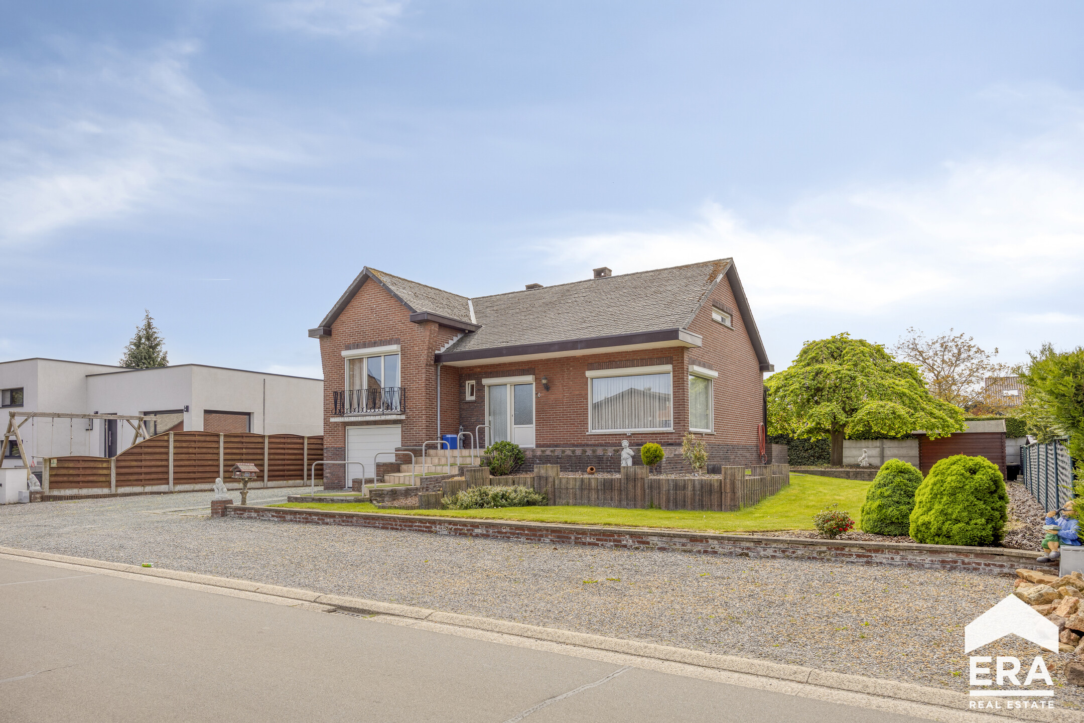 Lichtrijke gezinswoning op 653m² te koop in Lommel! - foto 3