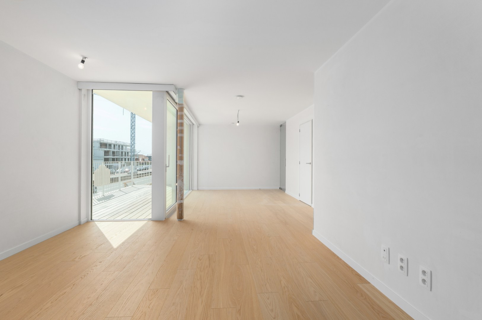 Ruim appartement met terras en lift in Koksijde, 3 slaapkamers, bouwjaar 2024, 110.00m², omgeving zeedijk, digitale tv, 2 badkamers - foto 3