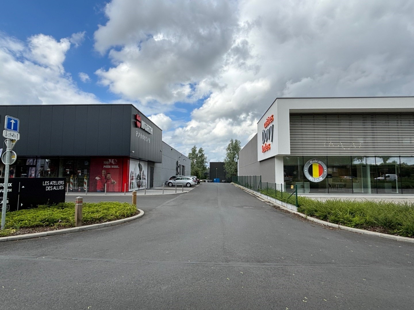 Recente KMO loods van 233m² met parking - foto 5