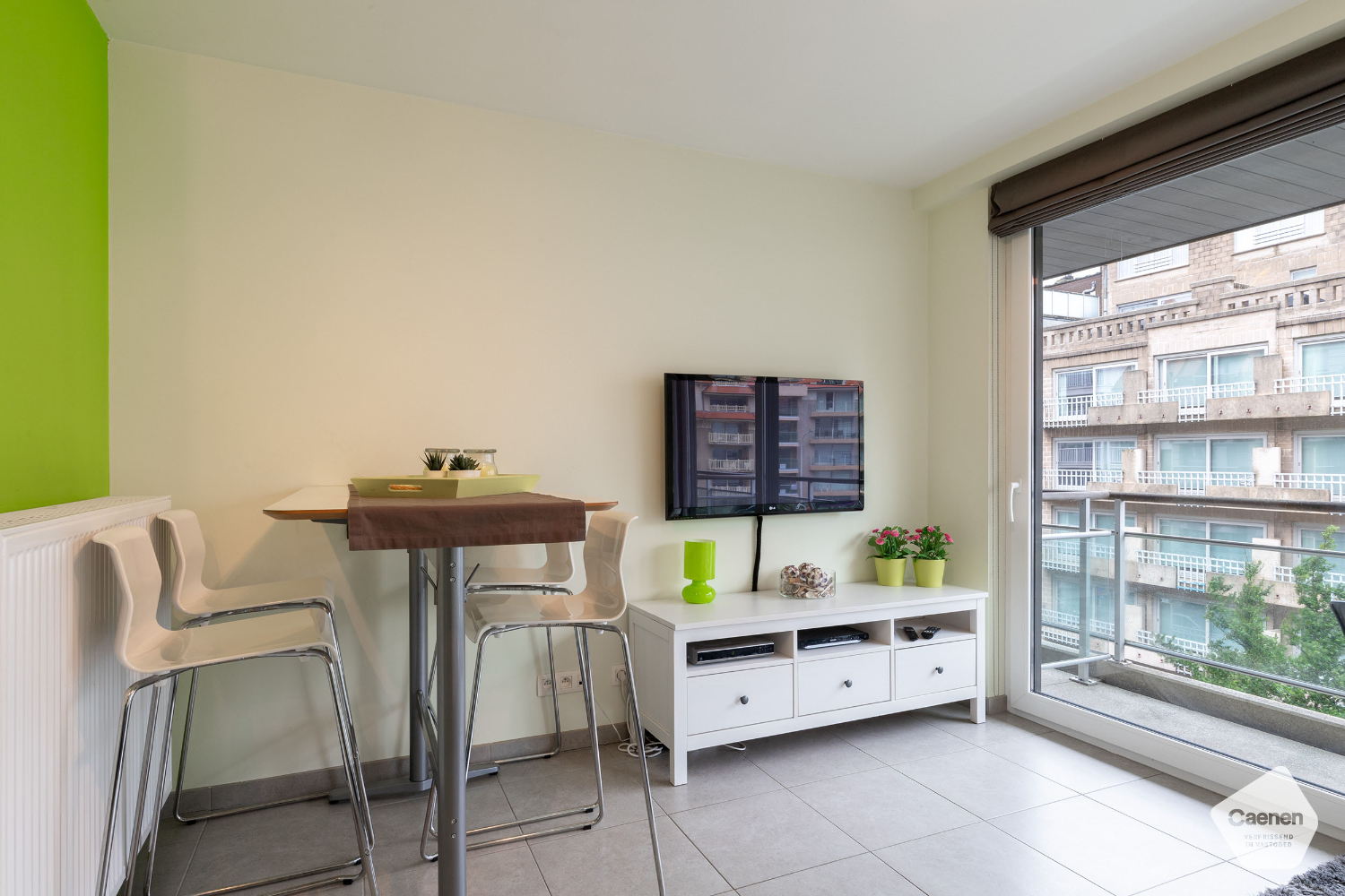 Zeer recent, instapklaar appartement met 2 slaapkamers - foto 3