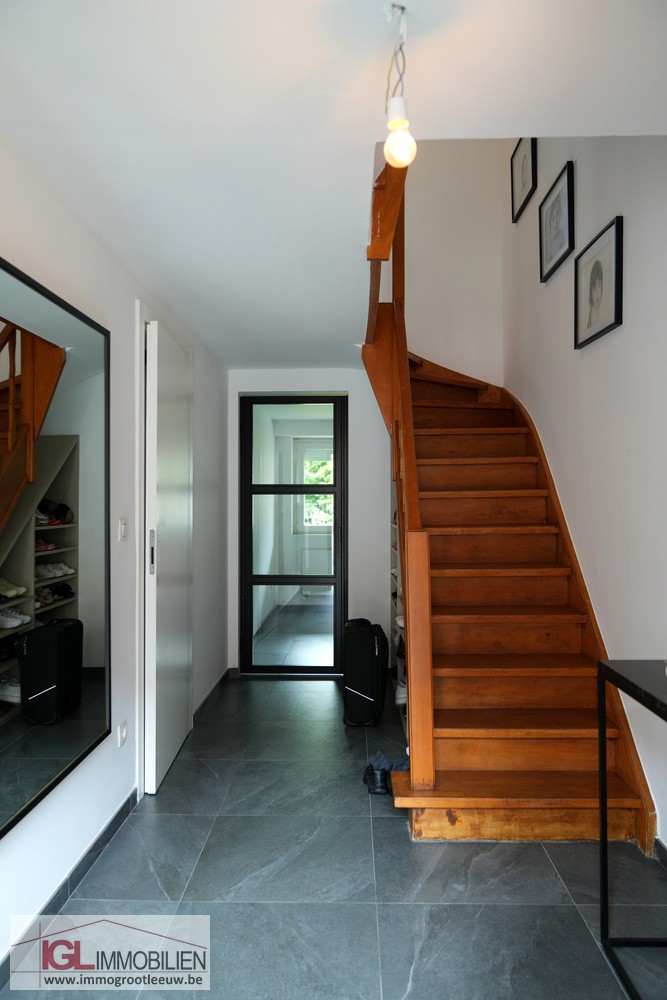 Gerenoveerde woning in Ruisbroek - foto 1