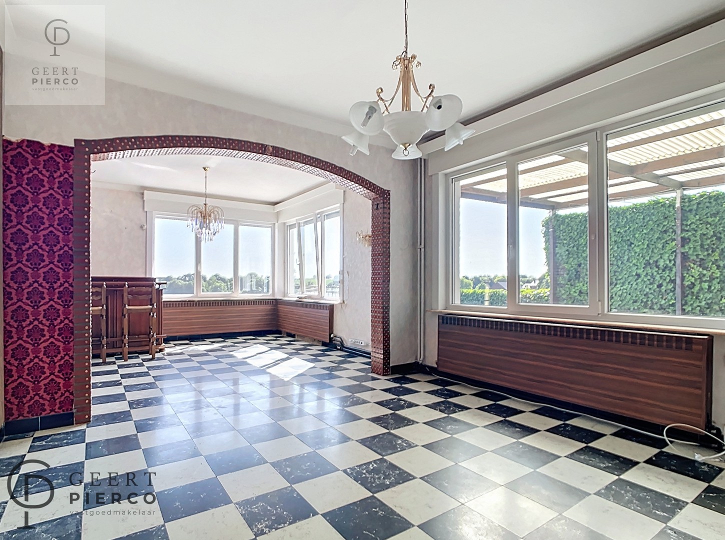 Deze te renoveren woning is gelegen in het landelijke Rumsdorp en dit op slechts enkele minuten rijden van Landen, Zoutleeuw en Tienen. - foto 5