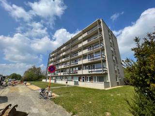 Lichtrijk appartement, omgeven door groenDit aangename appartement bevindt zich op de tweede verdieping en geniet van een rustige, groene omgeving,...