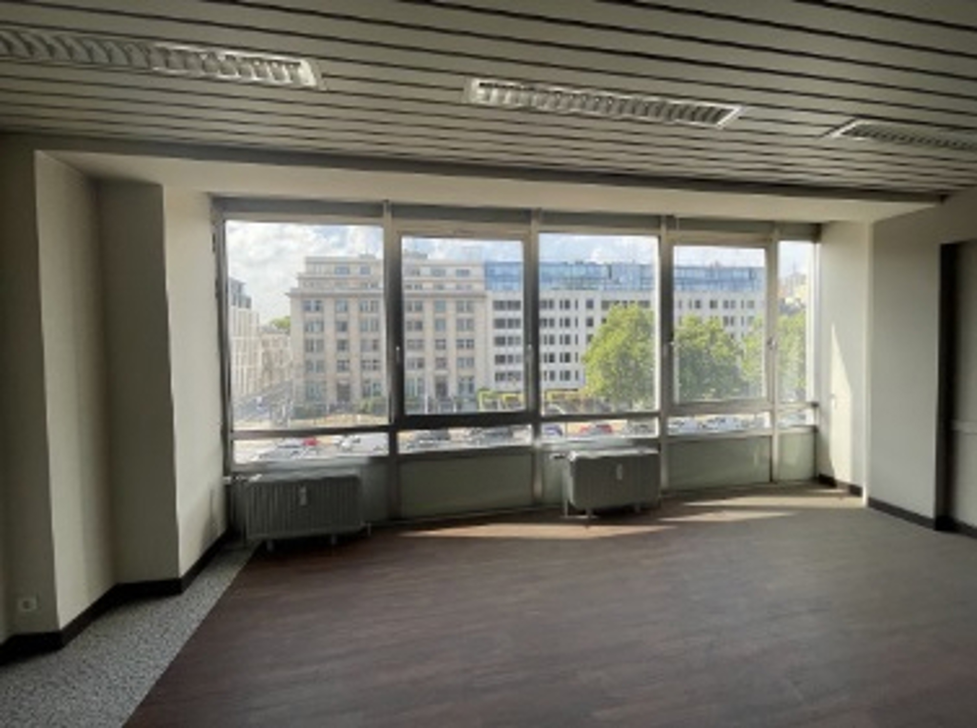 Commercial à vendre à Bruxelles - photo 3