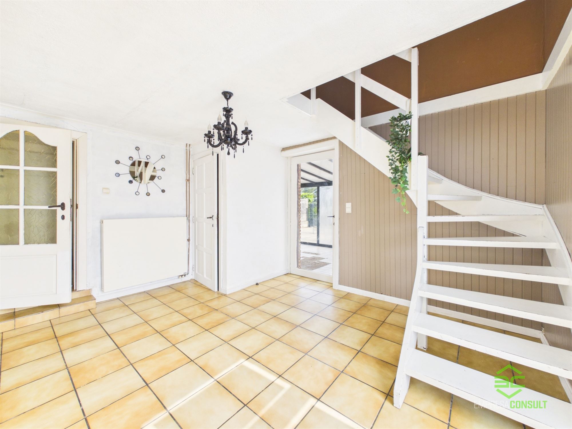 Ruime gezinswoning met zonnige tuin en uitbreidingsmogelijkheden! - foto 5