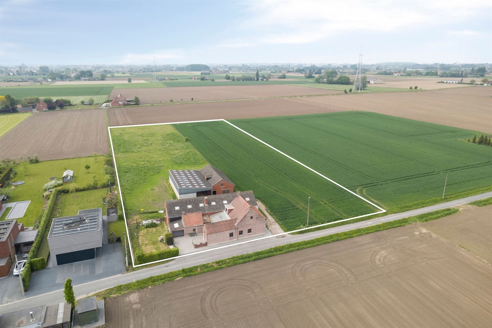 Ferme à rénover avec dépendances sur 1.15ha - photo 5