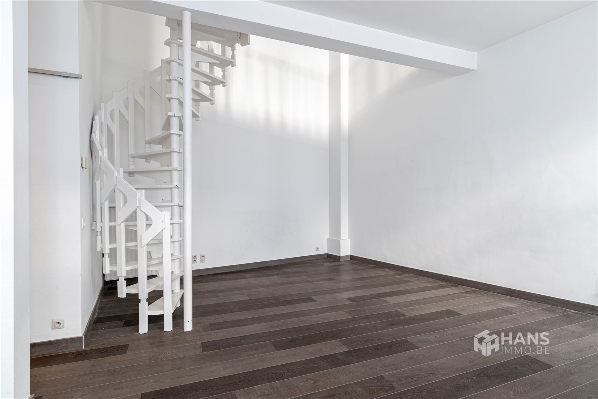 Lichtrijk duplexappartement (82 m²) met 1 slaapkamer in hartje Antwerpen (2000).  - foto 5