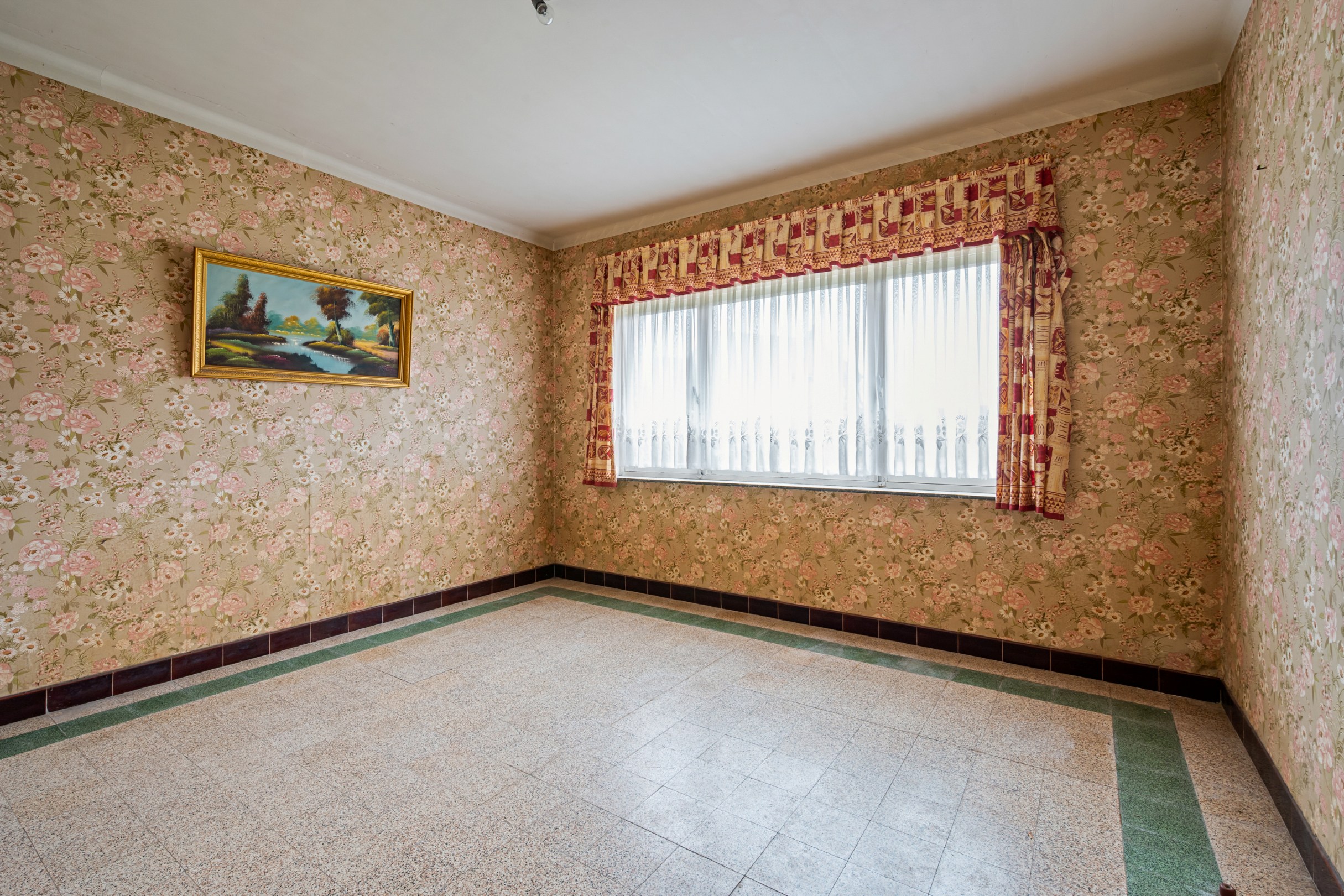 Te renoveren woning met verkavelingsmogelijkheid te Veerle. - foto 5