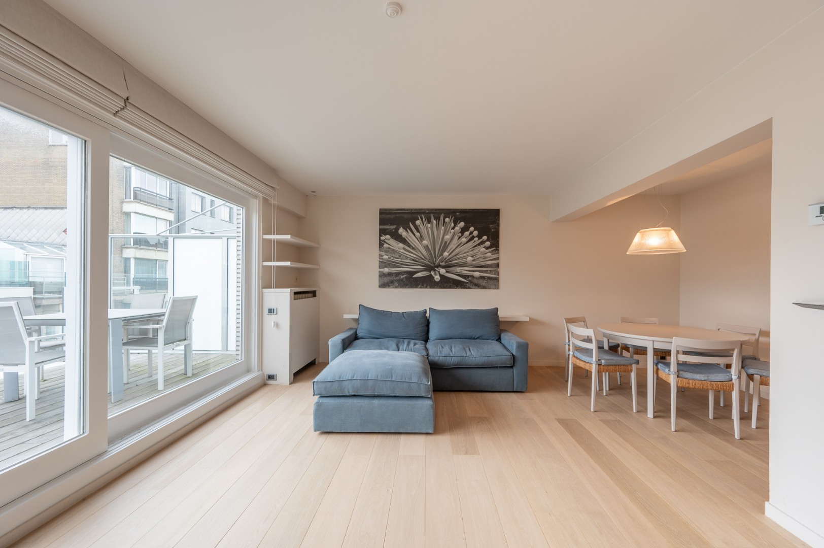 Penthouse appartement met aangenaam zijdelings zeezicht uitstekend gelegen in Swolfsstraat, aan Driehoeksplein - foto 3