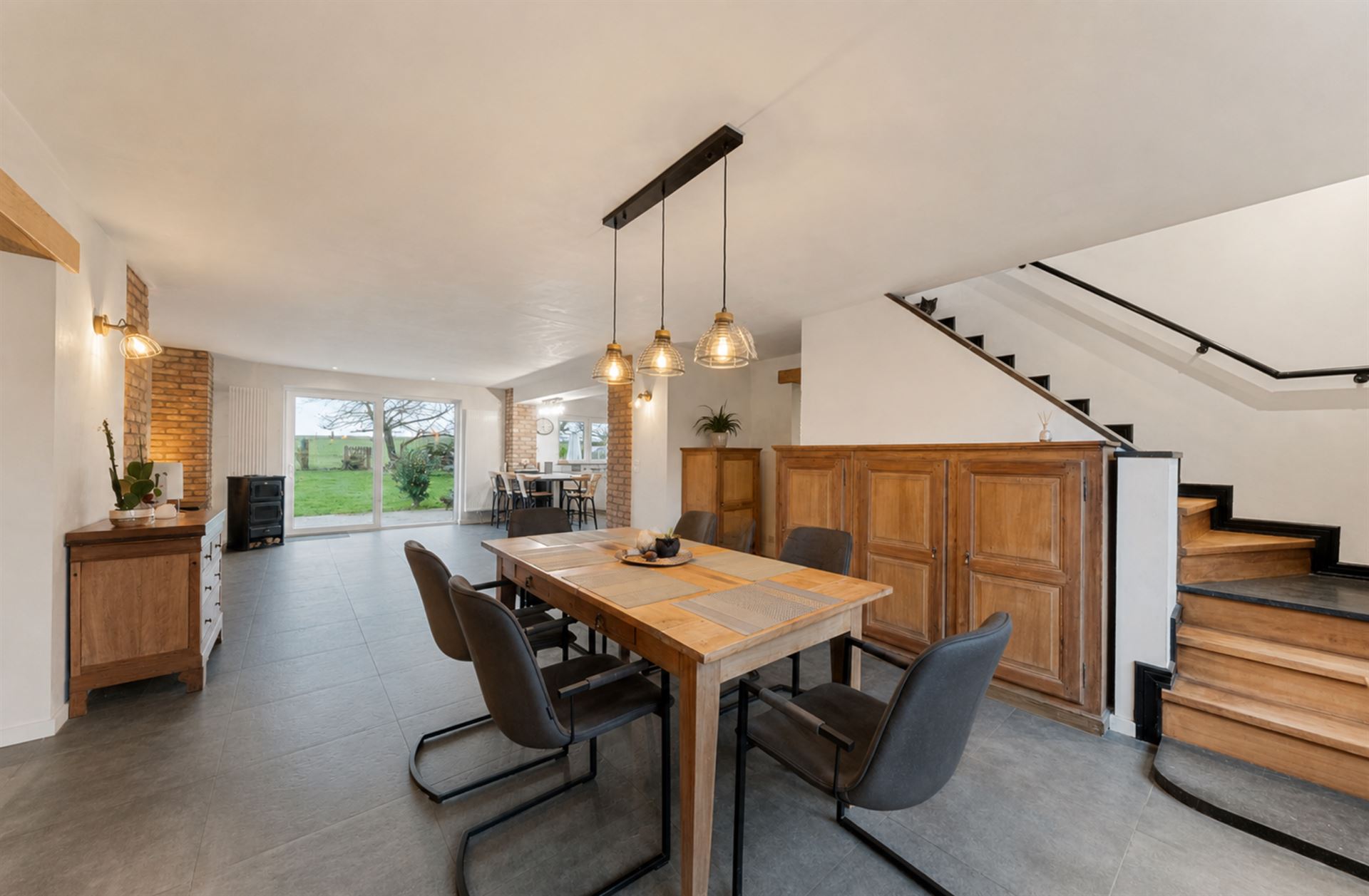 Ruime en energiezuinige woning met studio en tuin in Gaurain - foto 4