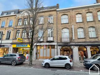 De geafficheerde prijs is een vanaf prijs. Elk bod vanaf deze prijs wordt voorgelegd aan de eigenaar die de keuze heeft om dit bod al dan niet...