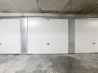 Ondergrondse garagebox te koop gelegen in op het domein "Green Garden", Westendelaan 100 te Middelkerke. Het domein is tevens te voet/ met de...