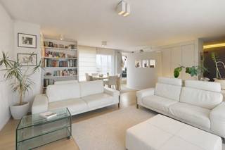 Dit dakappartement in Heist-aan-Zee met een gevelbreedte van maar liefst 22 meter  beschikt over twee zeer grote terrassen die zorgen voor...