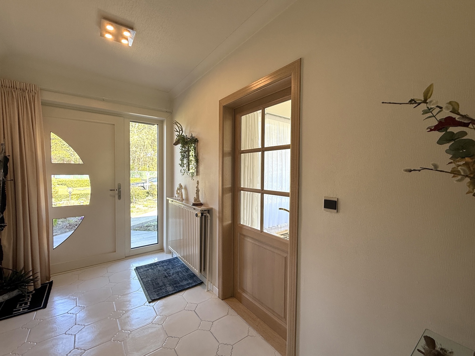 Prachtige gelijkvloerse woning met 4 slpk op 13a 44ca - foto 3