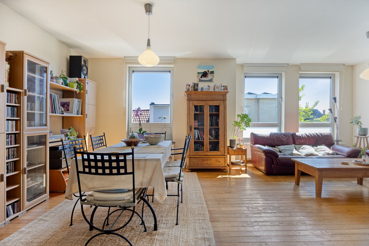 Ruim 3-slaapkamerappartement met terras te koop in Antwerpen - foto 2