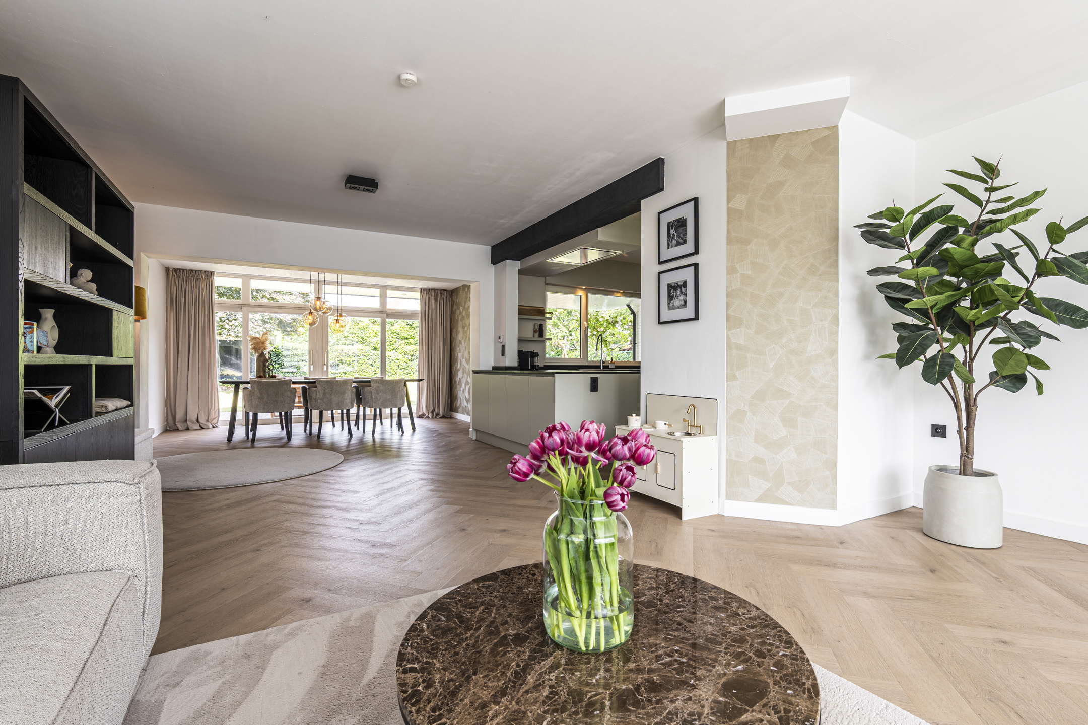 luxe afgewerkte vrijstaande woning op 842 m² in Poppel. - foto 4
