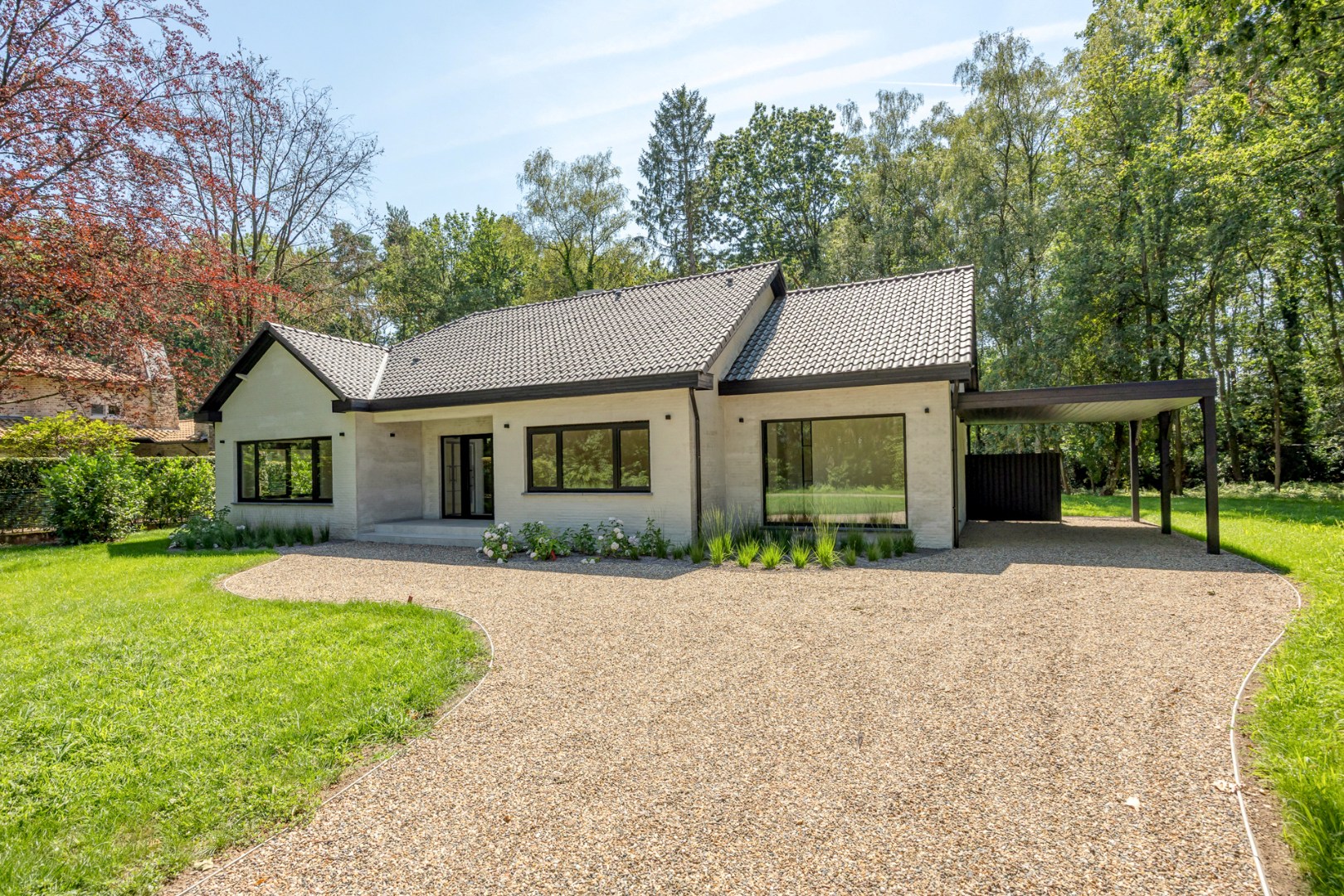 Rustig gelegen eniergiezuinige instapklare luxueuze villa op een West-perceel van 2.198 m² te Zoersel - foto 4