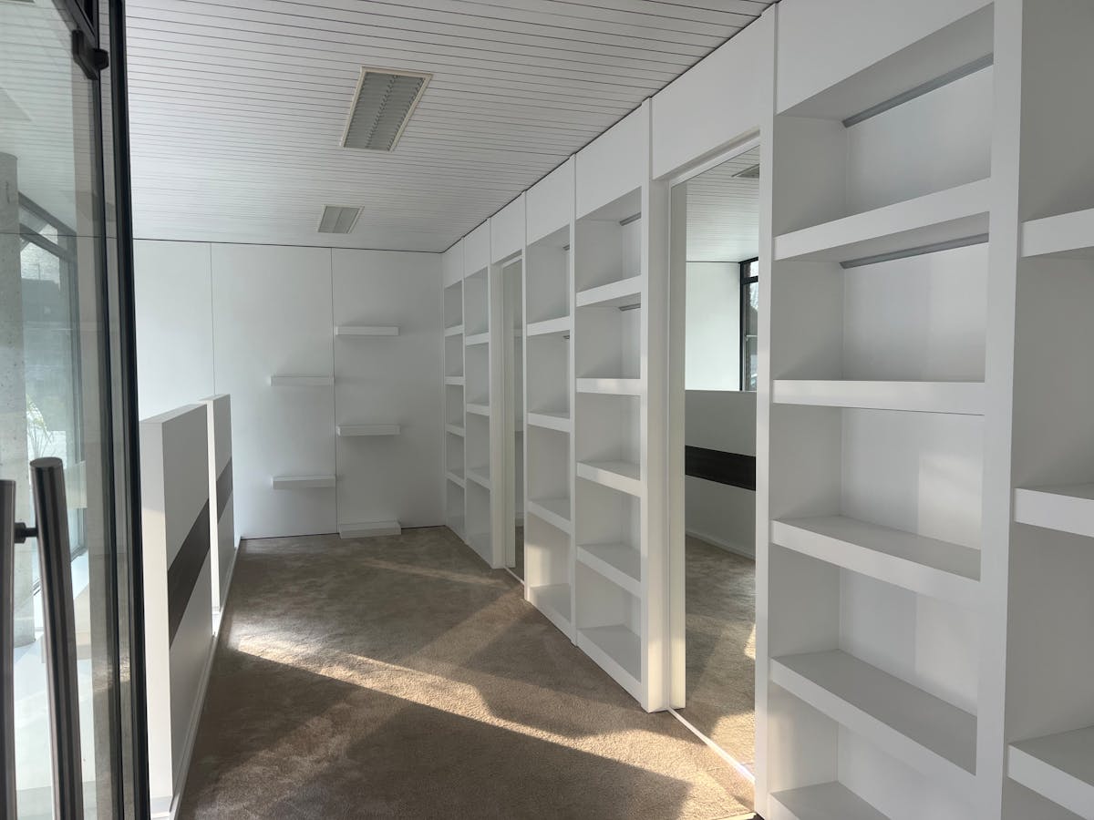 Commercial ground floor of approximately 101m² in Lendelede. - photo 4