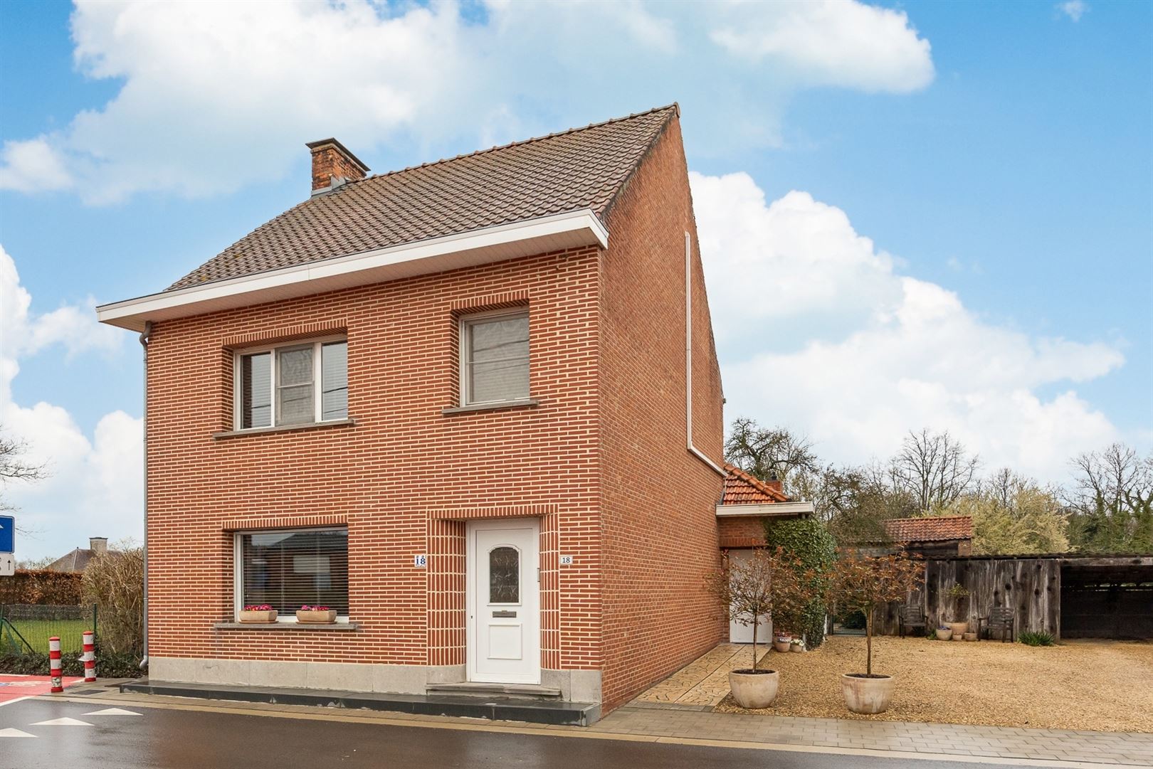 Instapklare woning met een zalige tuin! - foto 2
