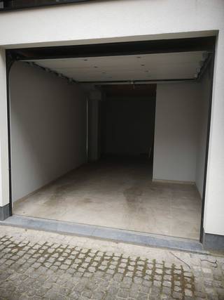 Garage for sale in Ostend