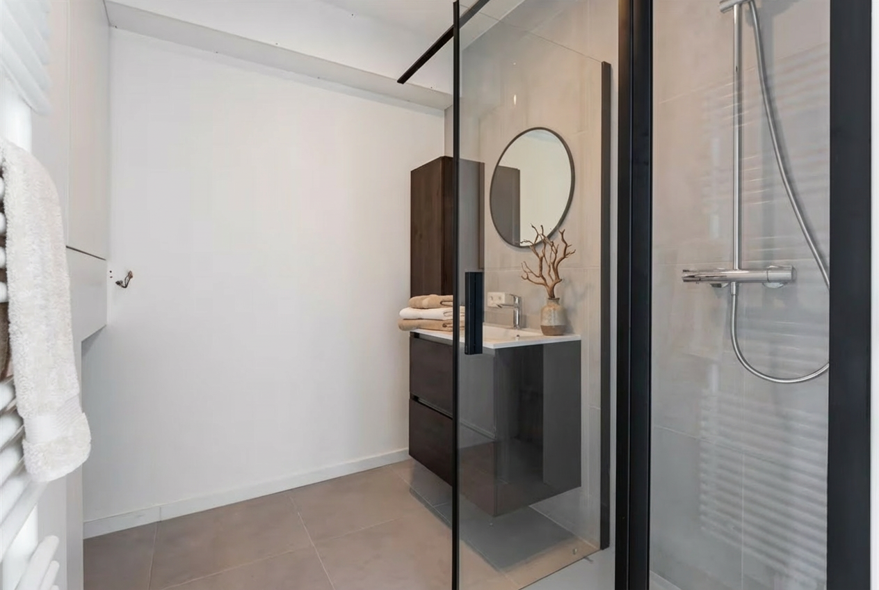 Instapklaar appartement met 2 slpks en terras in Lier - foto 5