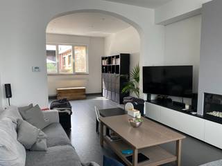 Sommige huizen moet je niet beschrijven… die moet je voelen zodra je ervoor staat.Achter deze karaktervolle gevel uit 1936 schuilt een woning die in...