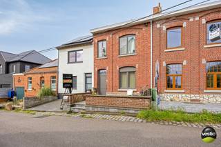 Gezellige woning met 2 slaapkamers op rustige ligging in TongerenDeze woning bevindt zich in de Blaarmolenstraat 3 in Tongeren, op een uiterst...