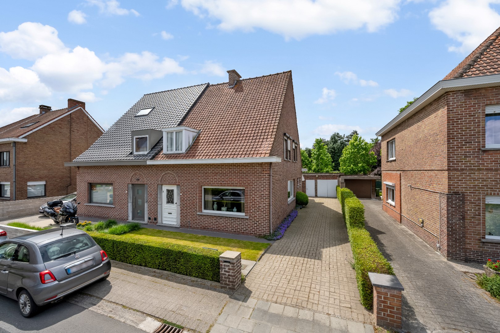 Te renoveren halfopen bebouwing op een gunstige locatie in Mariakerke - foto 1