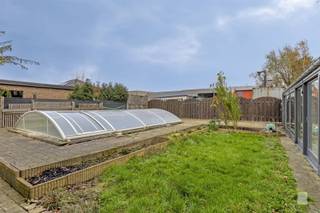 Vrijstaande karaktervolle woning met ruimte en tal van mogelijkheden in Sint-Gillis-Waas.In het hart van Sint-Gillis-Waas ontdek je deze woning die...