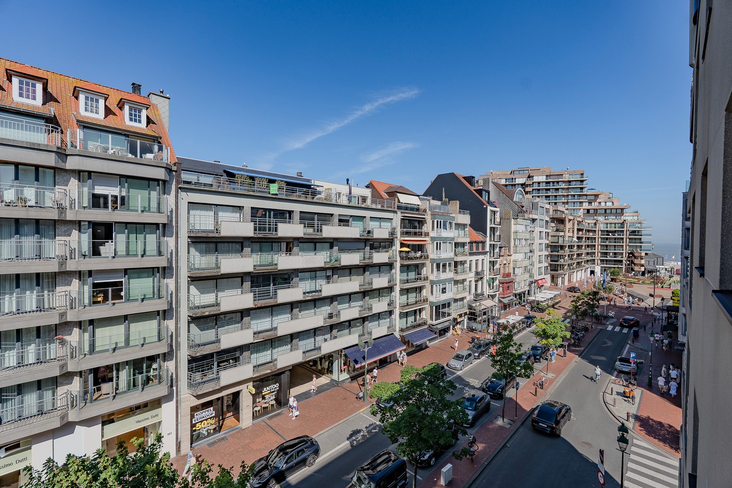 Bel appartement de 2 chambres élégant et prêt à emménager sur l’avenue Lippens à la Place Van Bunnen. - photo 2