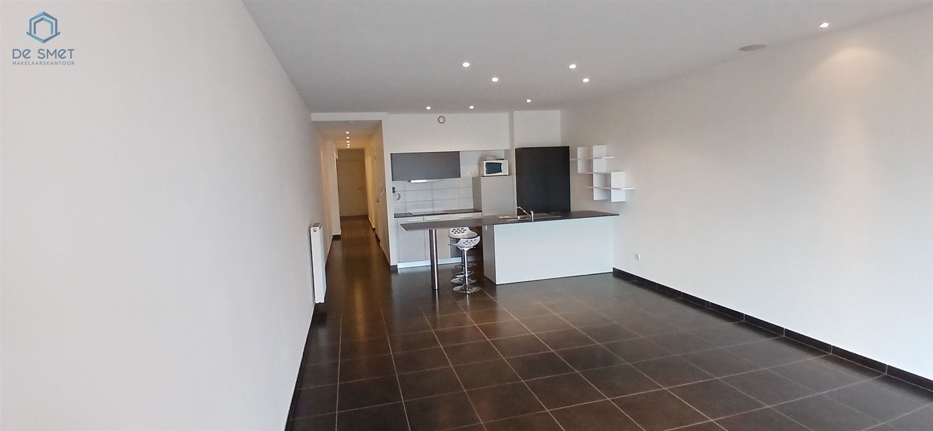 PRACHTIG 1-SLAAPKAMERAPPARTEMENT MET TERRAS & STAANPLAATS - foto 4