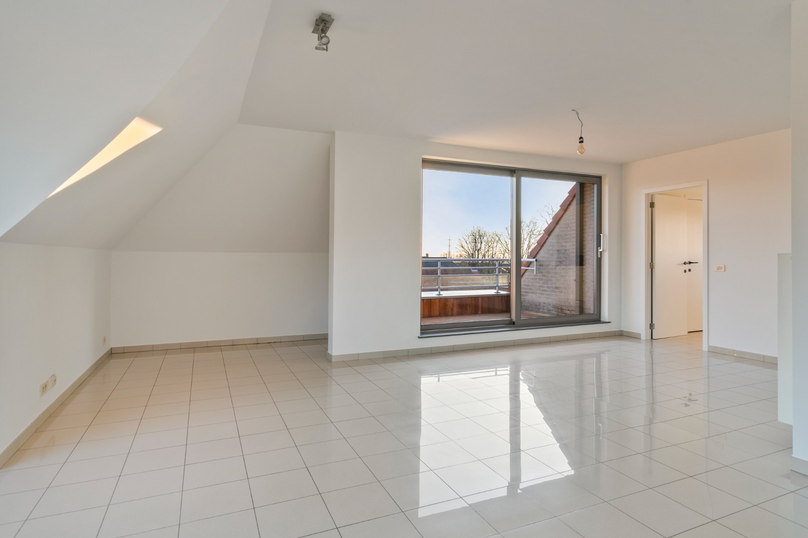 Centraal gelegen appartement met mooi zicht - foto 5