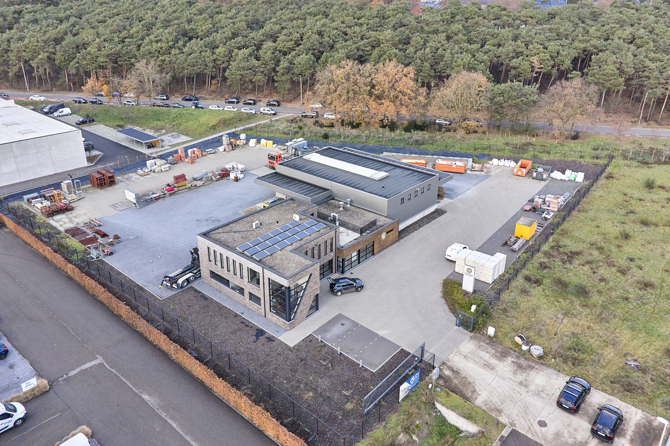 Multifunctioneel bedrijfsgebouw op Genk-Zuid - foto 4