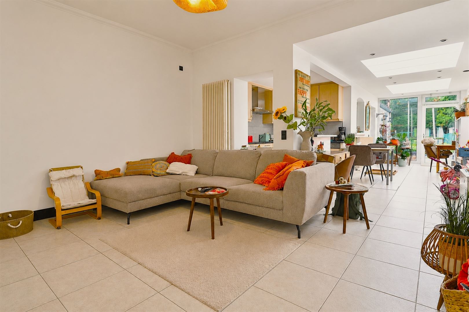 Gezinswoning met 3 slaapkamers, tuin en garage   - foto 4