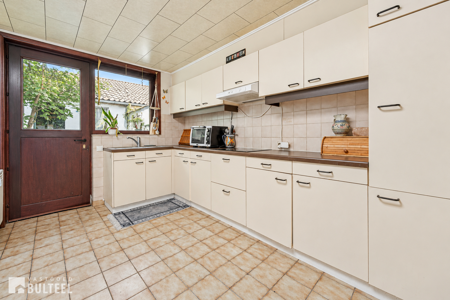 Te renoveren woning met 3 slaapkamers en koer! - foto 4