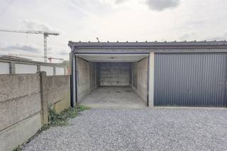 Garagebox op een gunstige locatie in Mechelen Op zoek naar een praktische en vlot bereikbare garagebox in Mechelen? In de Paardenkerkhofstraat,...