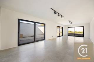 À vendre – Propriété d’exception à Zaventem (Diegemstraat 120)Century 21 vous propose cette magnifique maison entièrement rénovée située à...