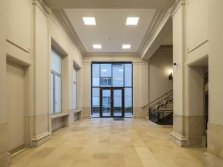 Wonen in het hart van Gent? Dit lichtrijke appartement van 163 m² in residentie Kouterhof combineert ruimte, comfort en een topligging op één van...