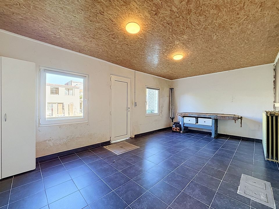 Te renoveren bel-etagewoning met tuin op een toplocatie in Aartselaar - foto 5