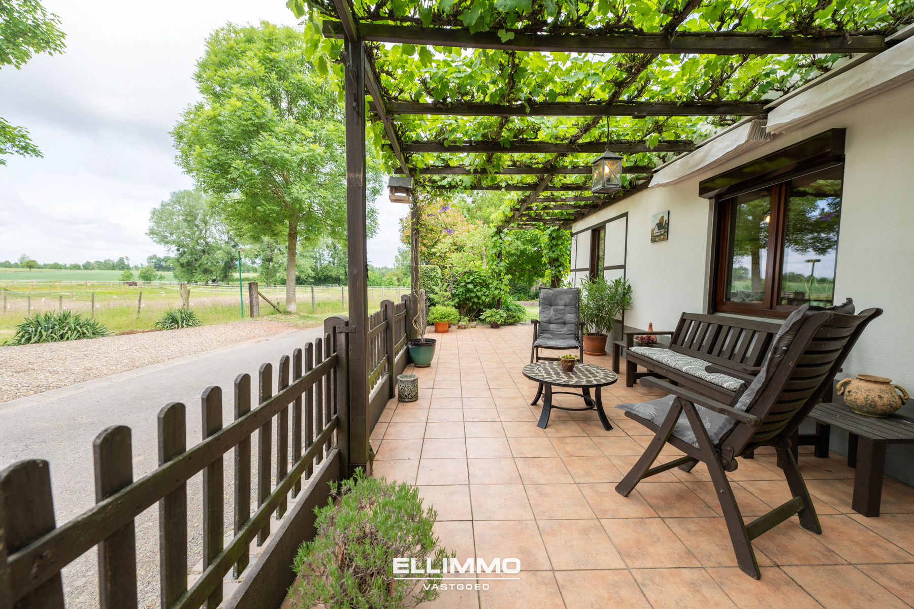 Charmante woning op een betoverende, groene, unieke locatie! - foto 4