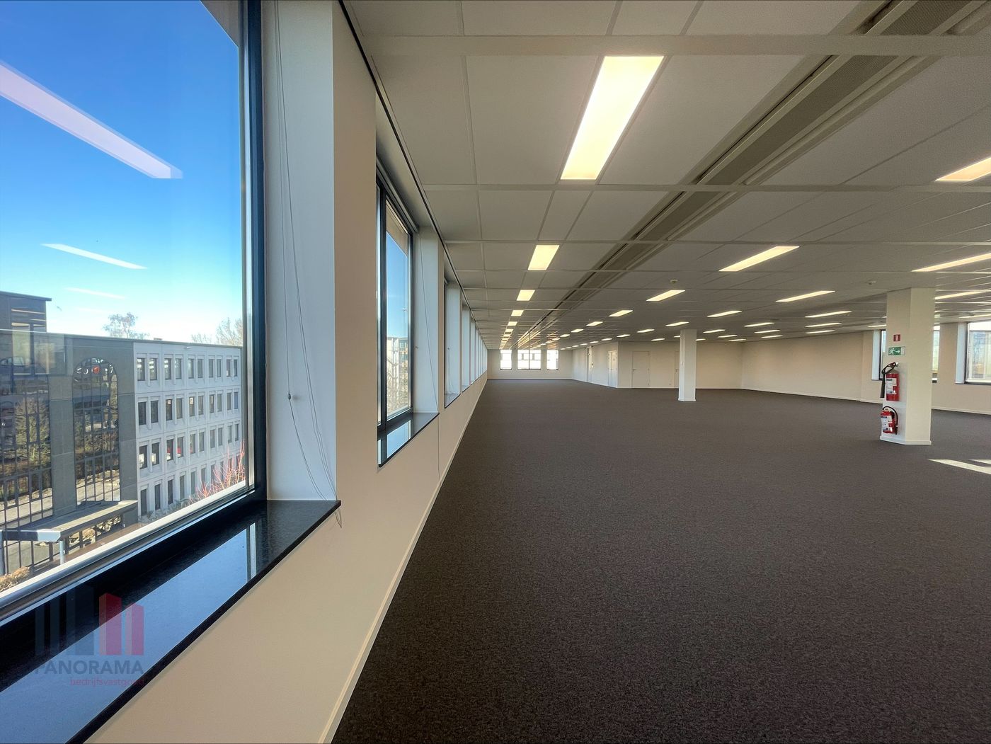 Bureau moderne de 576 m² à proximité de l’A201 - photo 5
