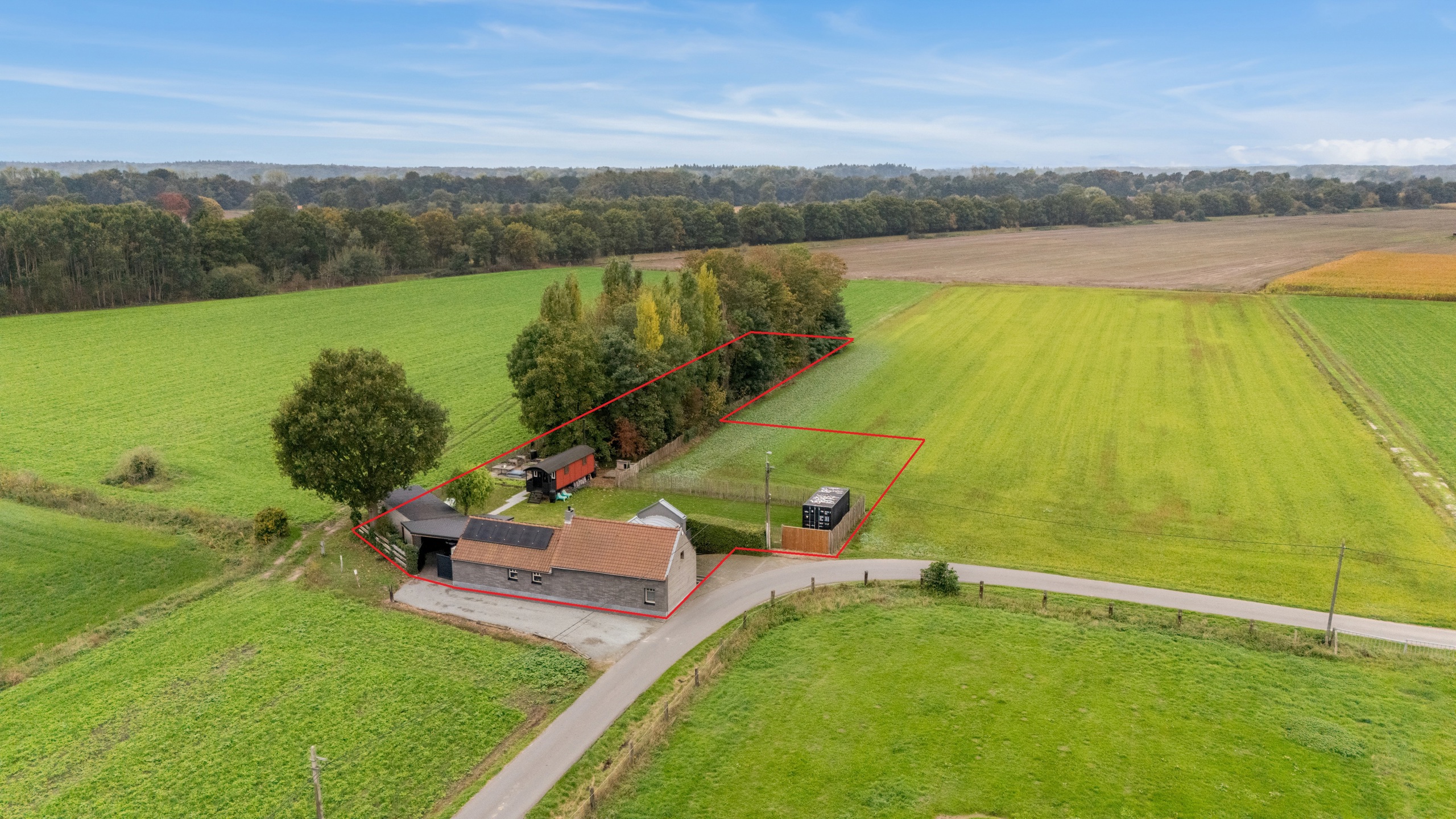 Landelijk gelegen karaktervolle woning met weide - foto 2