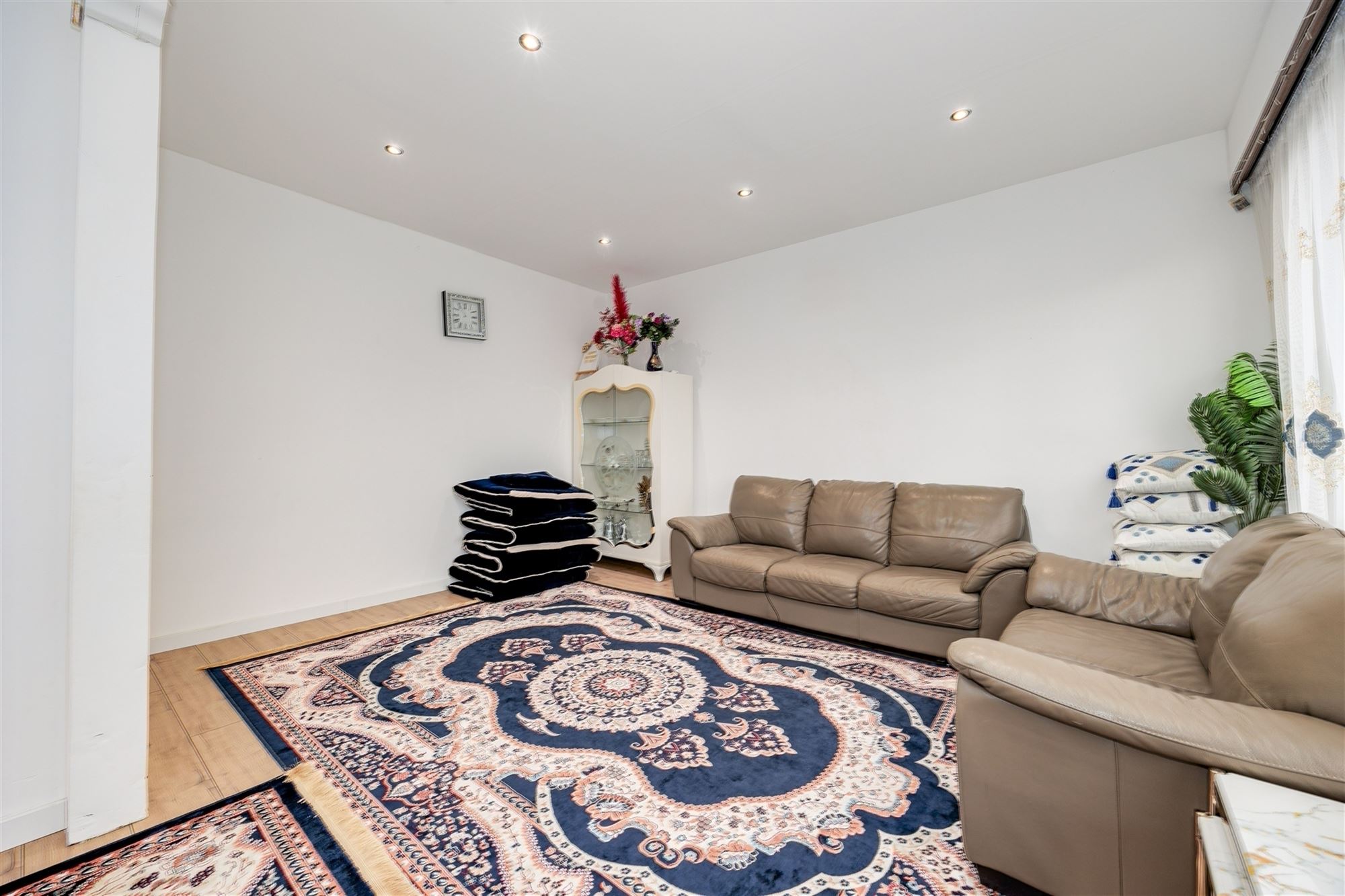 Gerenoveerd 3 slaapkamer appartement in centrum Mortsel - foto 3