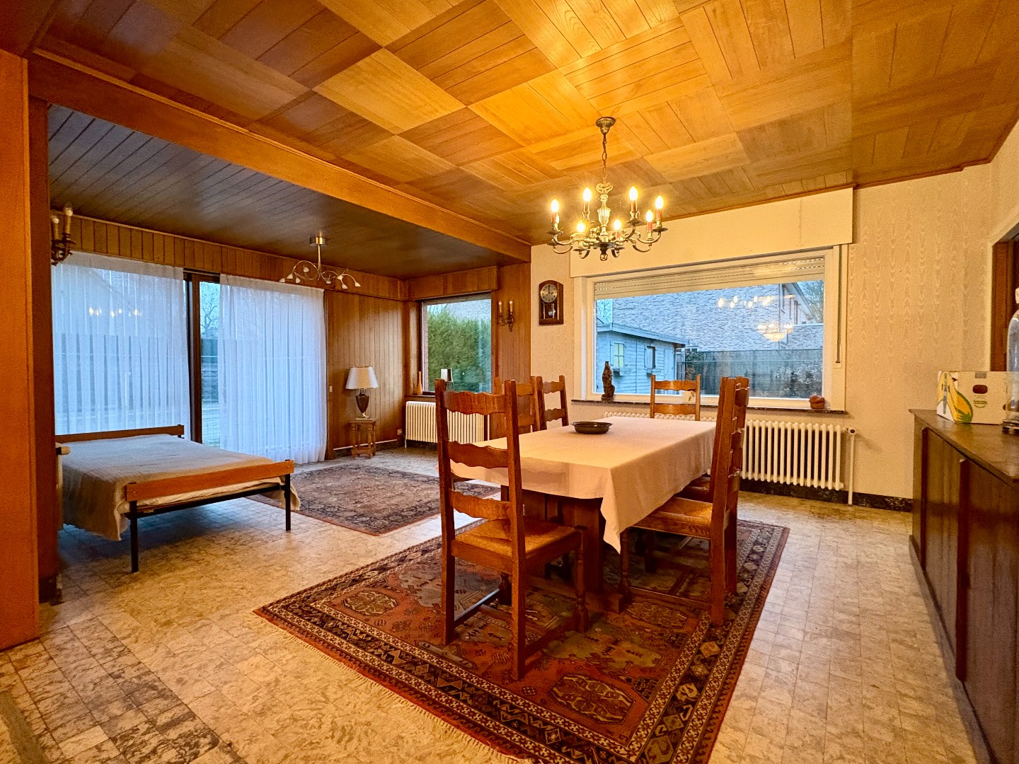 Alleenstaande woning te koop in Kuurne met ruime tuin, 3 slaapkamers en een topligging. - foto 4