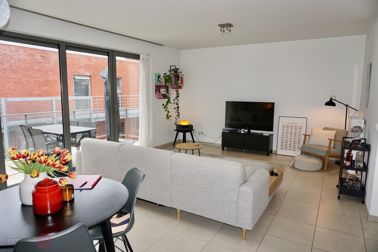 Recent appartement met 2 slaapk, terras en autostaanplaats. - photo 4