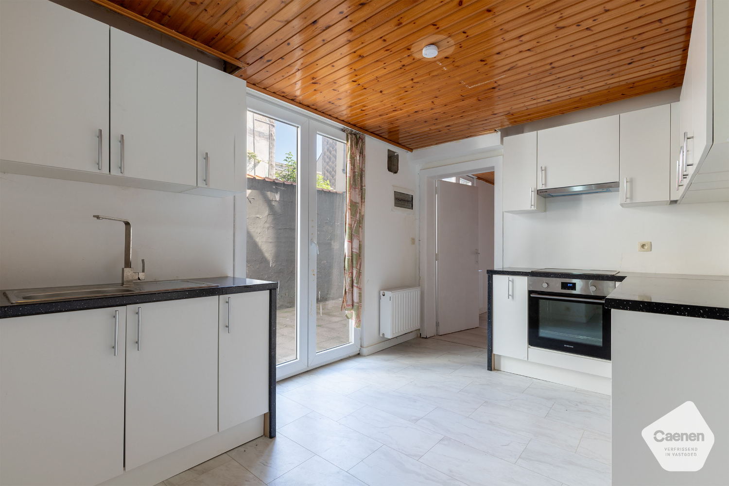 Een licht op te frissen appartement met twee slaapkamers, gelegen op een rustige locatie nabij het strand, het centrum en het openbaar vervoer - foto 4